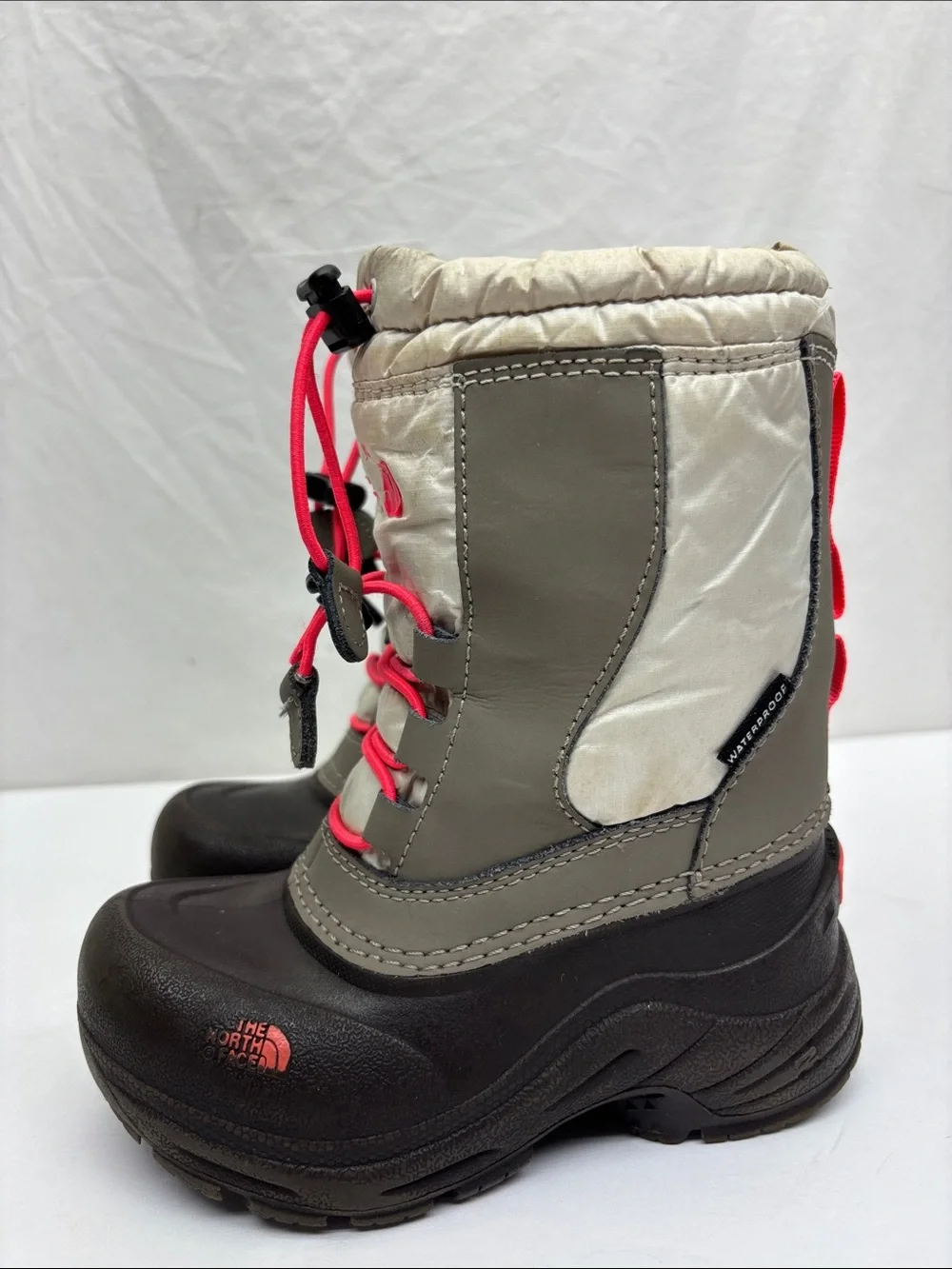 The North face waterproof boots, size 10 for toddler girl, box 74